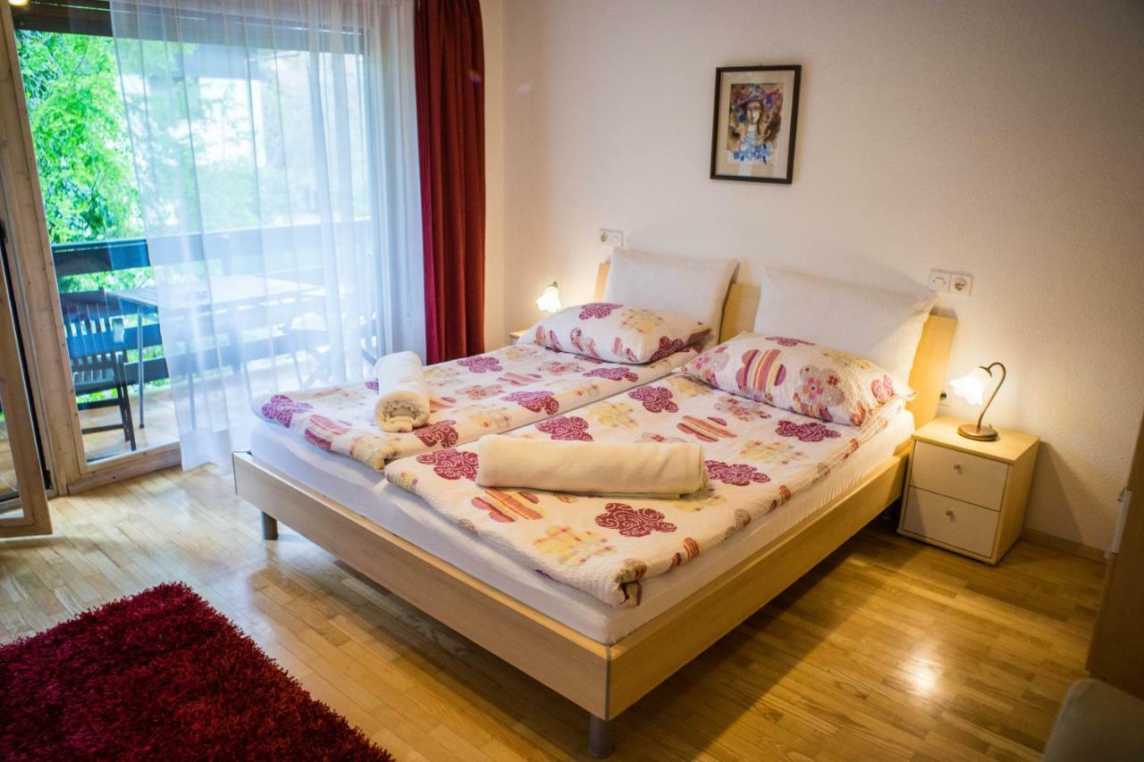 Apartments And Rooms Villa Vive Блед Екстериор снимка